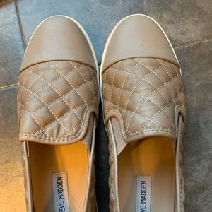 Steve Madden slip on shoes